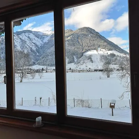 Charming Alpine Country House Near Zell Am See Сasa de vacaciones *