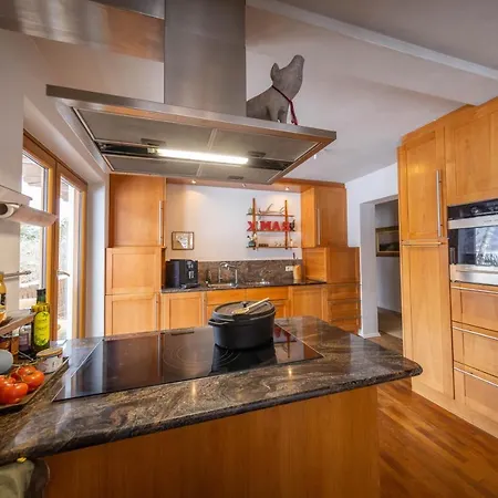 別荘 Charming Alpine Country House Near Zell Am See *