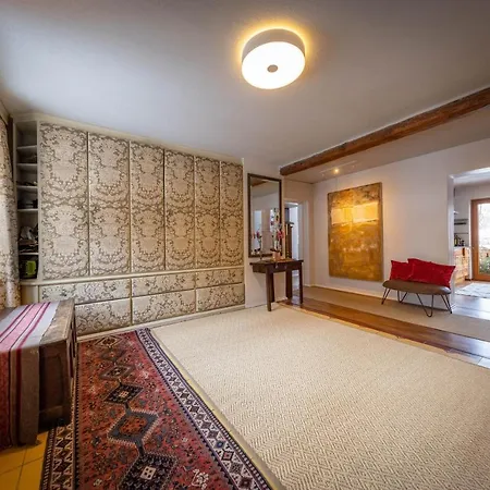 Charming Alpine Country House Near Zell Am See マイスホーフェン