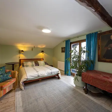 Charming Alpine Country House Near Zell Am See